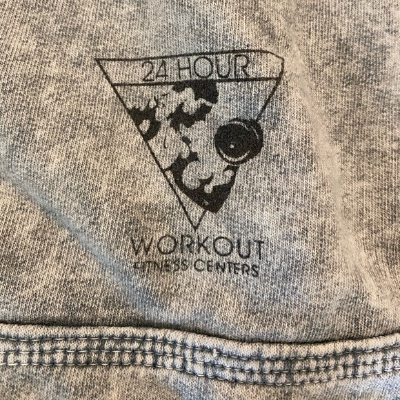 Vintage 24 Hour Workout Fitness Center Shirt - Picture 2 of 16